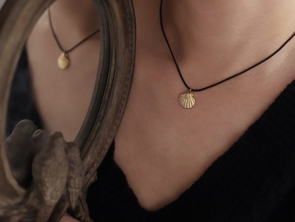 Gold Shell Necklace